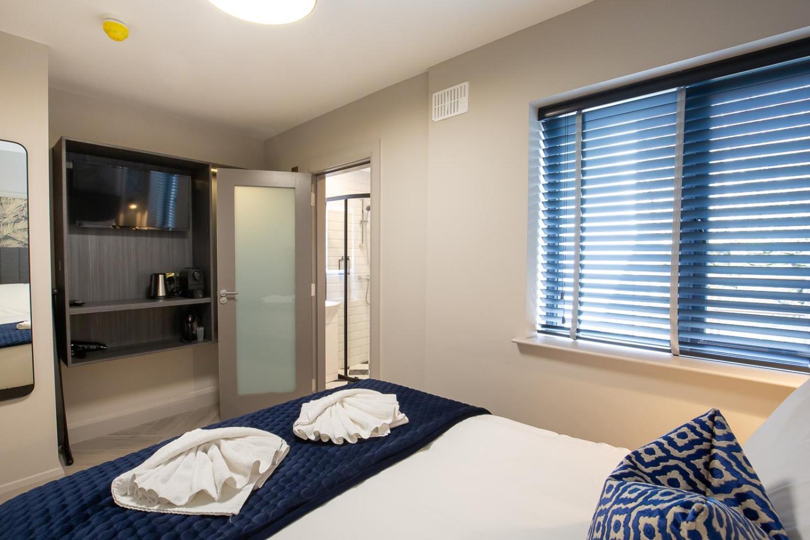 The Abbeygate Townhouse Hotel กัลเวย์ ภายนอก รูปภาพ